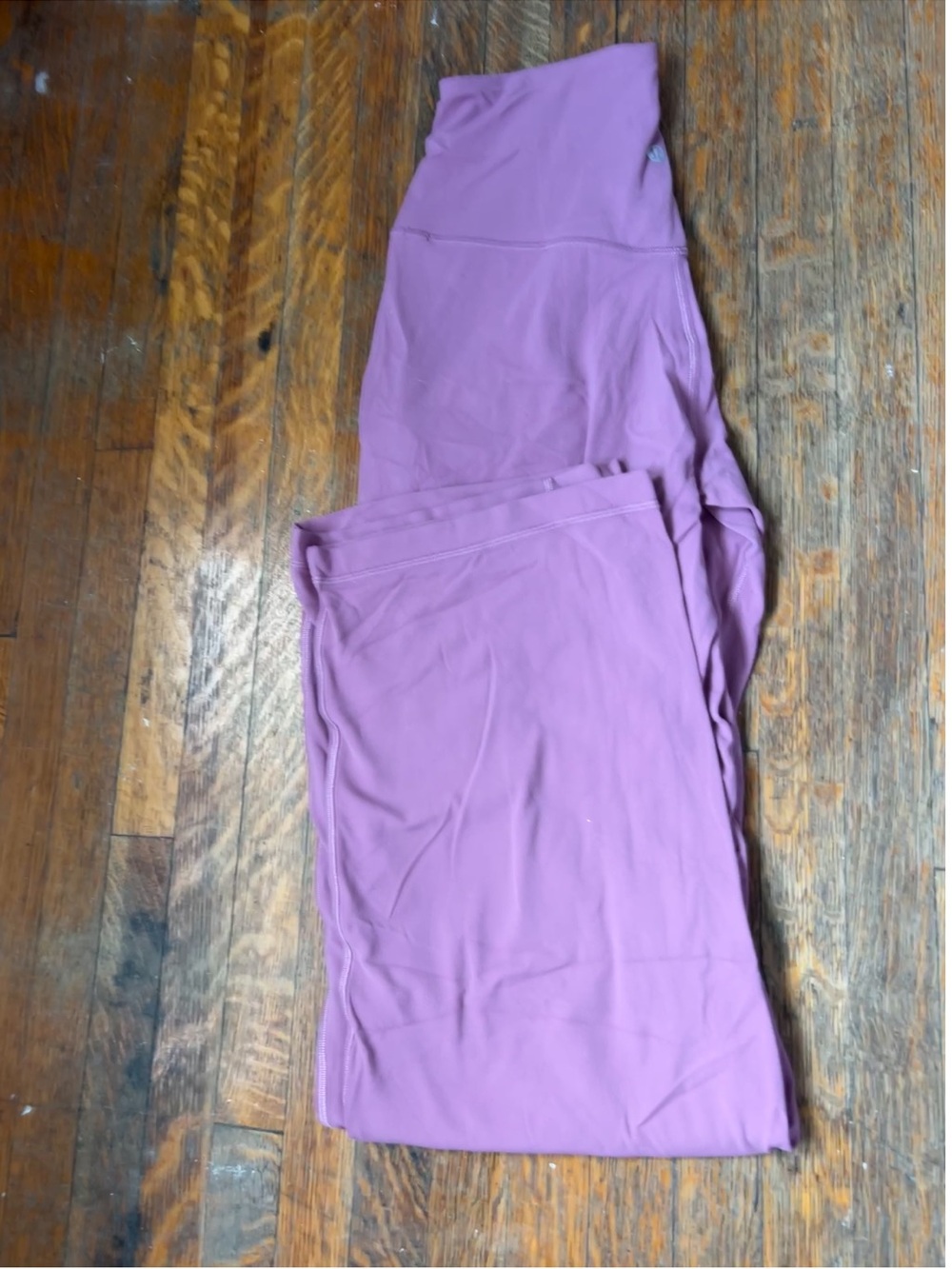 Lululemon High-Waist wide leg pant